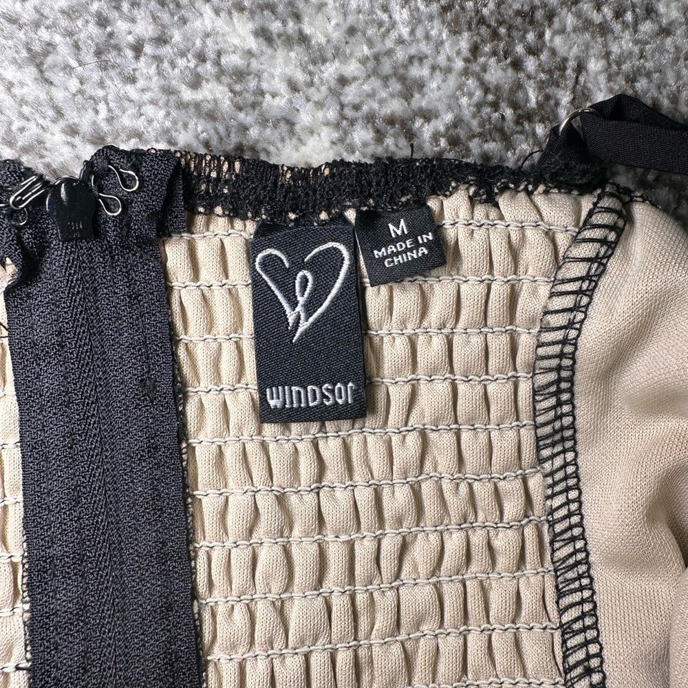 Windsor Black Lace Bustier - Picture 6 of 6